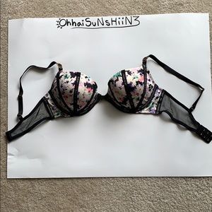 Victoria’s Secret Very Sexy Push Up Flowers 38C